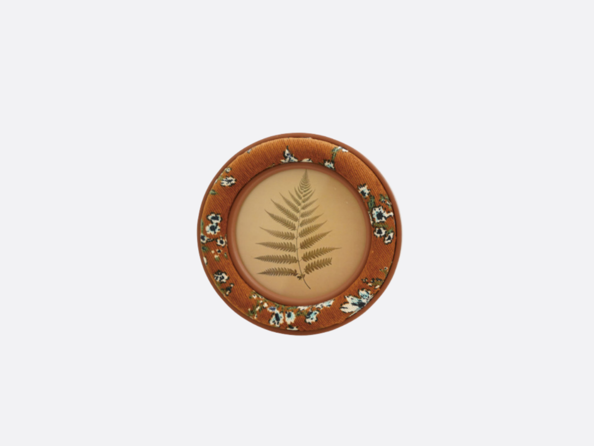 Embroidered Photo Frame - Circle