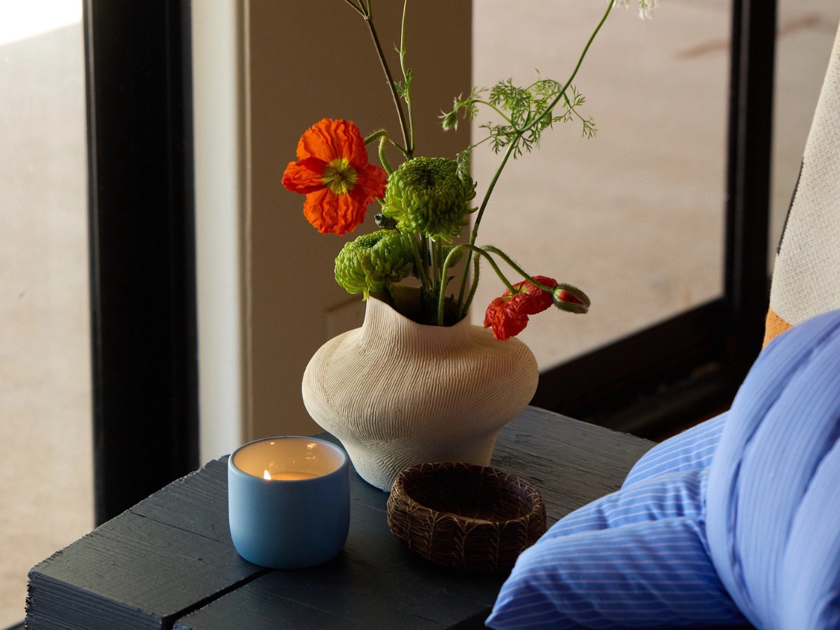 Hakome Candle