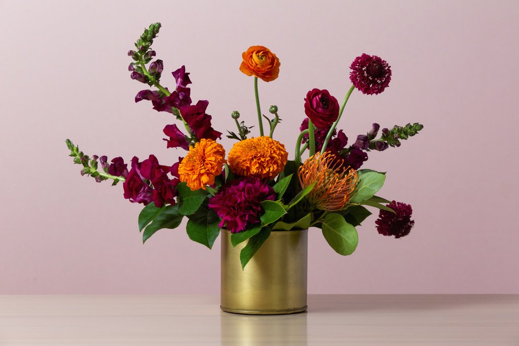Online Flower Deliver From Beet And Yarrow Provides Flower Arrangements such as these, delivered to your home.