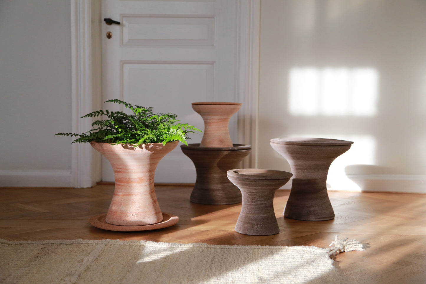 Celeste Pot & Stand