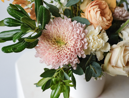 Neutral Designer’s Choice Flower Arrangement