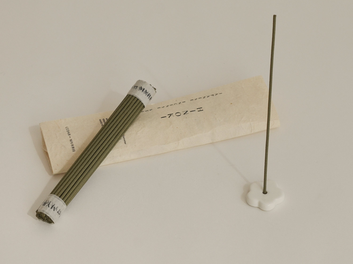 Hinoki Japanese Incense Stick Set – 30 Sticks