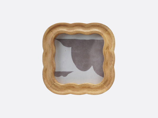 Scalloped Photo Frame - Light Brown