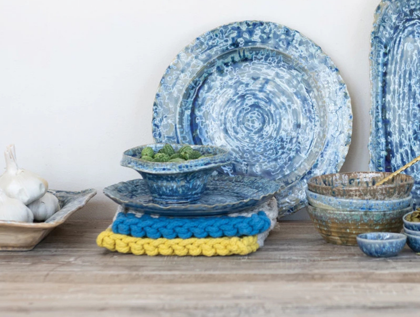 Stoneware Dish - Crackle Glaze