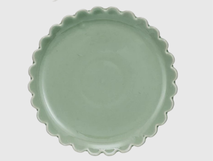 Stoneware Plate With Scalloped Edge