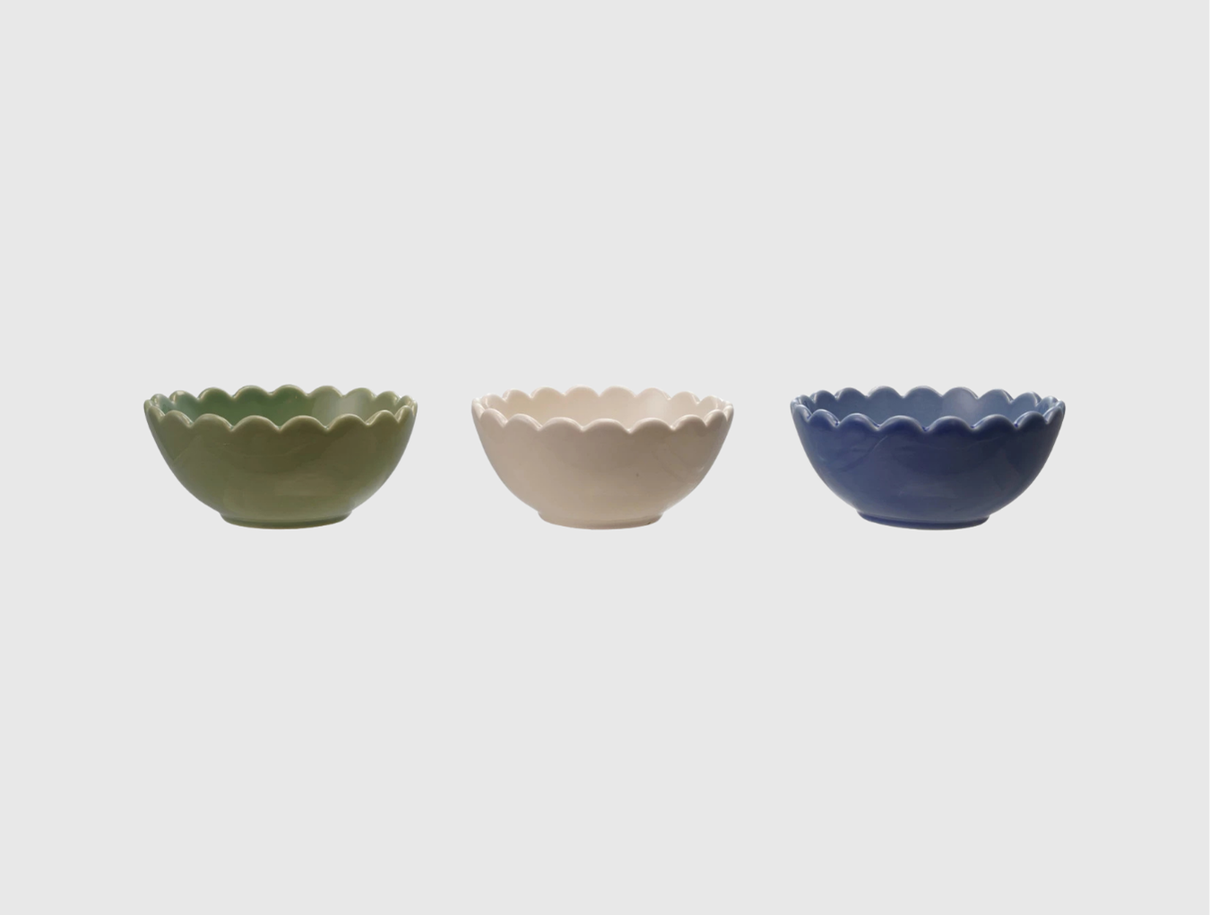 Stoneware Bowl With Scalloped Edge